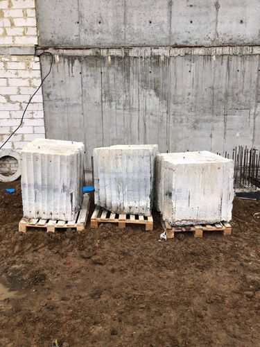 Kernbohrarbeiten für maßgenaue Durchbrüche in Betonwänden